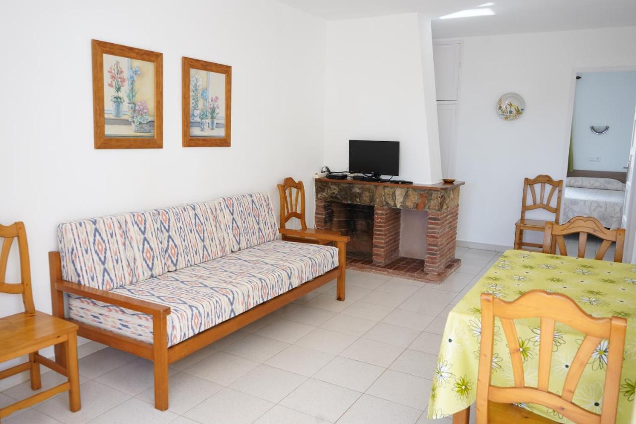 קאלה אן בלאנס Apartamentos Playa Calan Blanes מראה חיצוני תמונה
