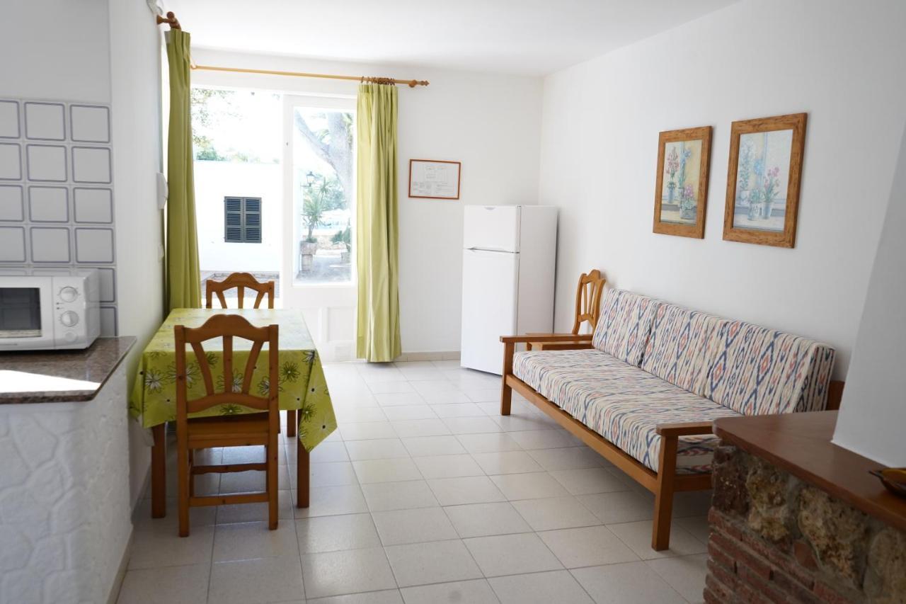 קאלה אן בלאנס Apartamentos Playa Calan Blanes מראה חיצוני תמונה
